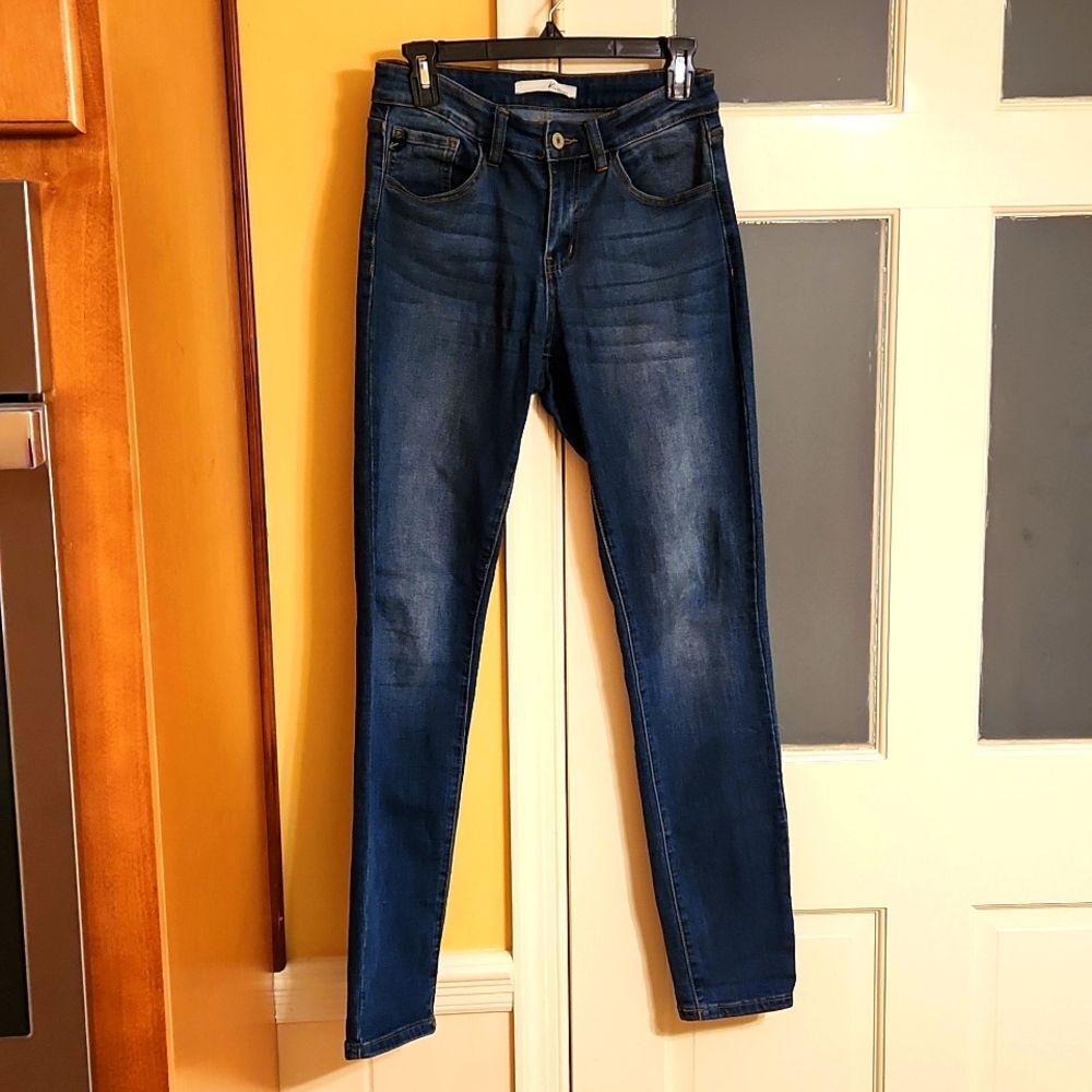 KanCan Women's Mid-Rise Skinny Jeans Size 11/29 or US 8